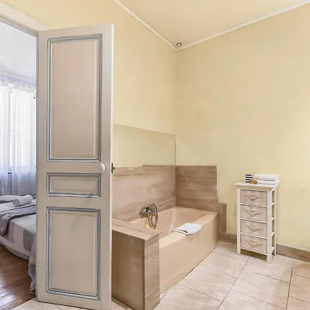 Apartment Les Bellevue Cite A 1km, Clim, Parking Public Gratuit, Parking Prive, Wifi - Cite At 1km, Aircon, Free Public Car Park, Private Parking *