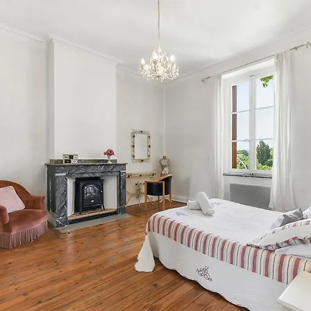 Les Bellevue Cite A 1km, Clim, Parking Public Gratuit, Parking Prive, Wifi - Cite At 1km, Aircon, Free Public Car Park, Private Parking