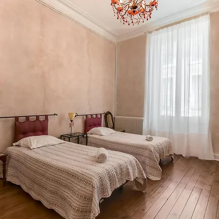 Apartment Les Bellevue Cite A 1km, Clim, Parking Public Gratuit, Parking Prive, Wifi - Cite At 1km, Aircon, Free Public Car Park, Private Parking