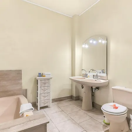 Les Bellevue Cite A 1km, Clim, Parking Public Gratuit, Parking Prive, Wifi - Cite At 1km, Aircon, Free Public Car Park, Private Parking * Carcassonne